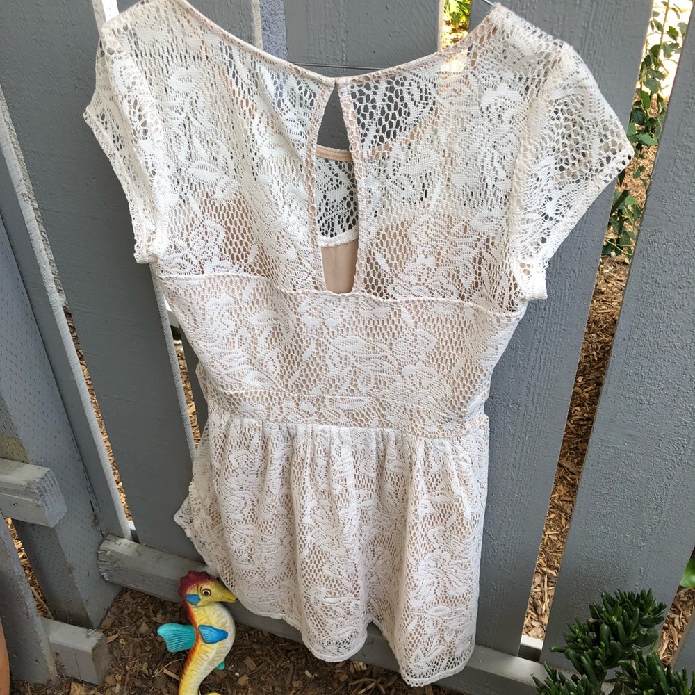 Cream lace dress - Picture 4 of 5